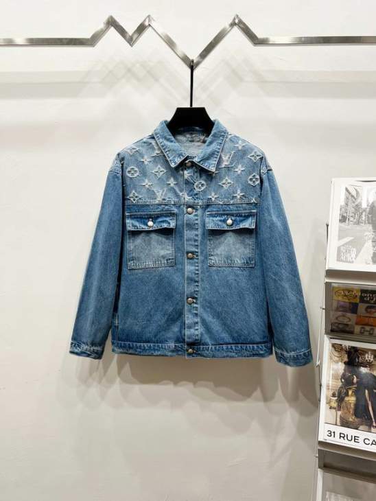 Picture of Louis Vuitton Jackets _SKULVM-XLqqtxK81031663